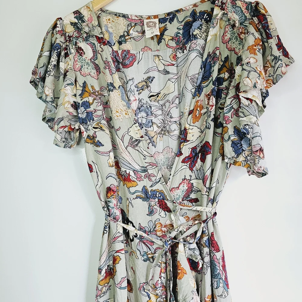 Carmen Wrap Maxi Dress by ELF Size M Gray Floral - Picture 3 of 9